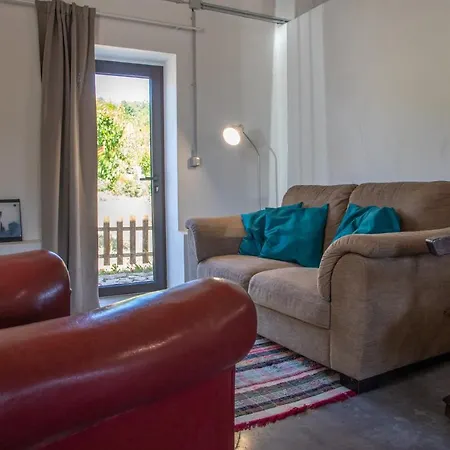 The Wine Cellar - A Adega Vakantiehuis *
